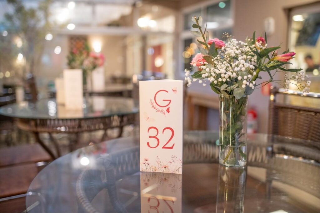 Instagram post from espacofinafestas. This post is in position 7.