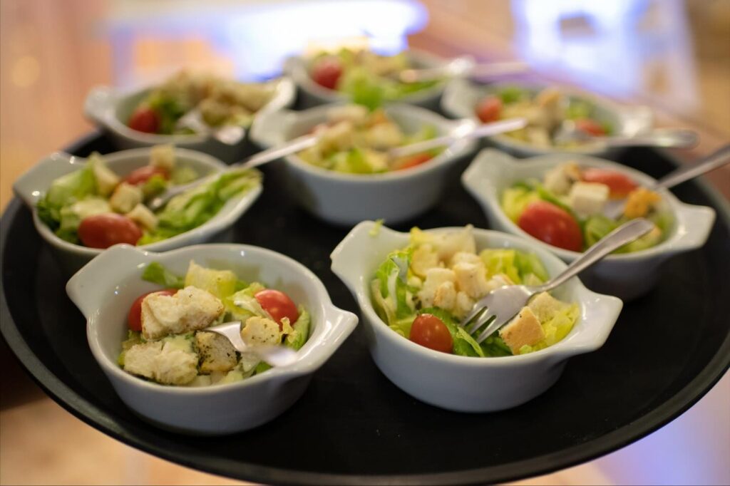 Instagram post from espacofinafestas. This post is in position 12.